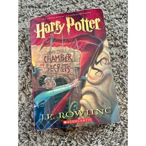Harry Potter‎ and the Chamber of Secrets J.K. Rowling Scholastic Paperback Book